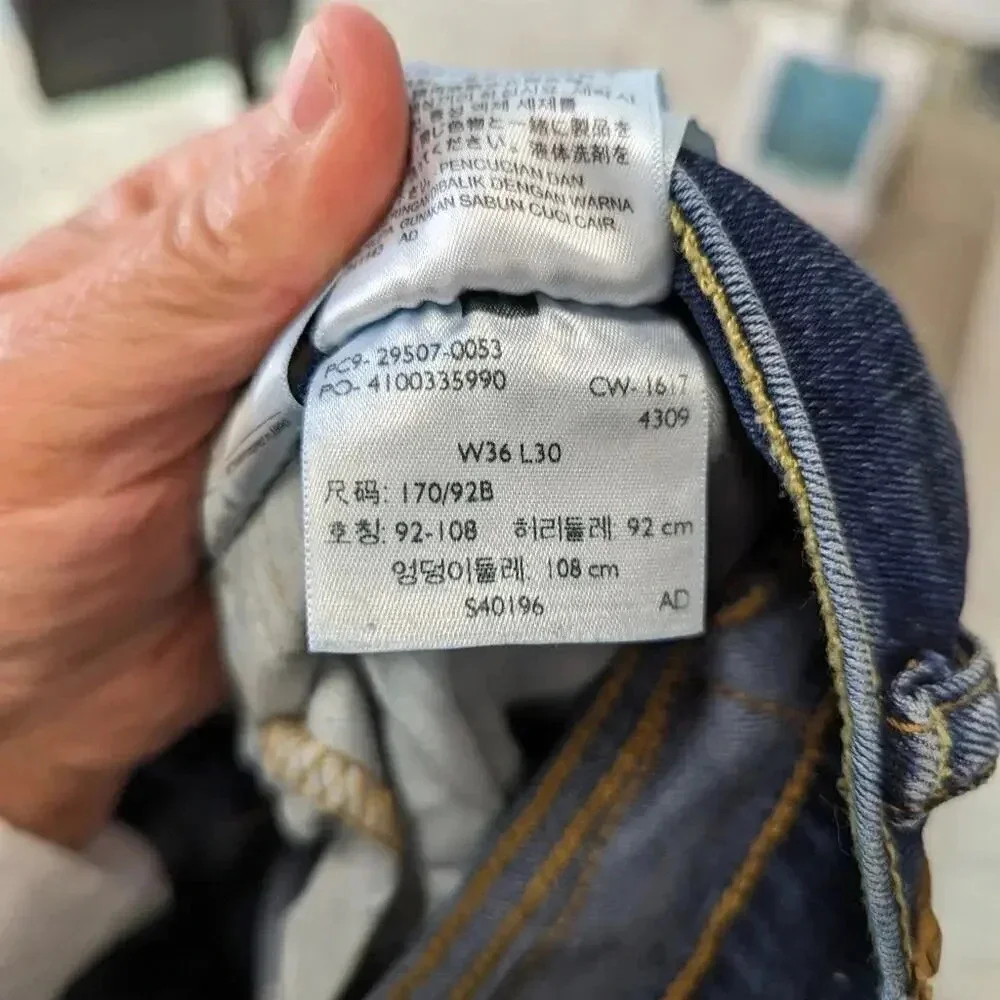 Levi's Straight Leg Jeans 36 x 30